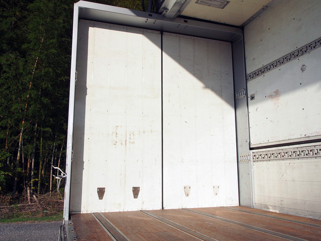 三菱ふそう スーパーグレート 冷凍ウイング 大型 KL-FS54JY 年式 H18[写真22]