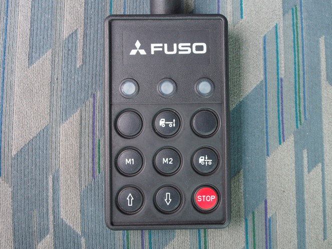 三菱ふそう スーパーグレート 冷凍ウイング 大型 KL-FS54JY 年式 H18[写真27]