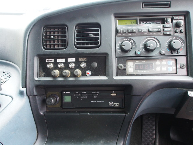 三菱ふそう スーパーグレート 冷凍ウイング 大型 KL-FS54JY 年式 H18[写真24]