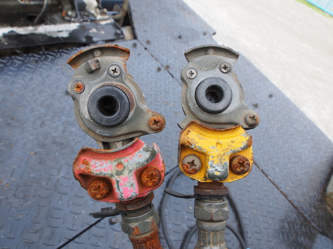 日野 プロフィア トラクタ 大型 KL-SH1FDGA 年式 H15[写真12]