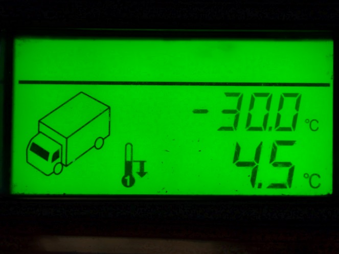 日野 グランドプロフィア 冷凍ウイング 大型 BKG-FR1EXYG 年式 H21[写真29]