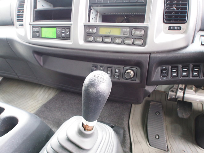 日野 レンジャープロ 冷凍バン 中型 TKG-FD9JLAA 年式 H24[写真28]