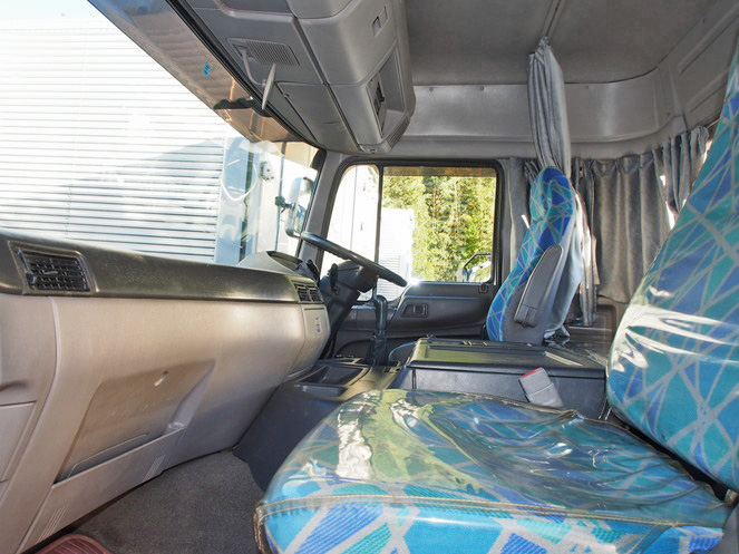 日野 プロフィア トラクタ 大型 KL-SH1FDGA 年式 H15[写真19]