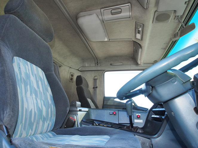 三菱ふそう スーパーグレート ウイング車 大型 KL-FS54JVZ 年式 H13[写真18]