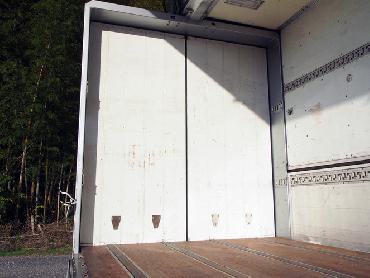 三菱ふそう スーパーグレート 冷凍ウイング 大型 KL-FS54JY 年式 H18 [写真22]