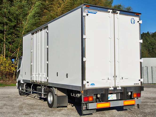 三菱ふそう ファイター 冷凍バン 中型 PDG-FK61F 年式 H21[写真05]