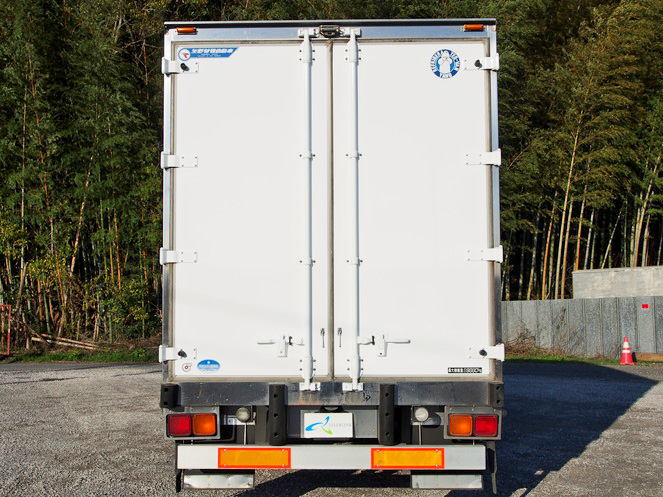 三菱ふそう ファイター 冷凍バン 中型 PDG-FK61F 年式 H21[写真06]