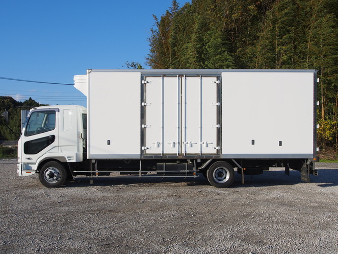 三菱ふそう ファイター 冷凍バン 中型 PDG-FK61F 年式 H21[写真09]