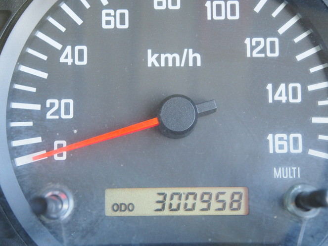 いすゞ フォワード ウイング車 中増t PDG-FTR34T2 年式 H20[写真06]