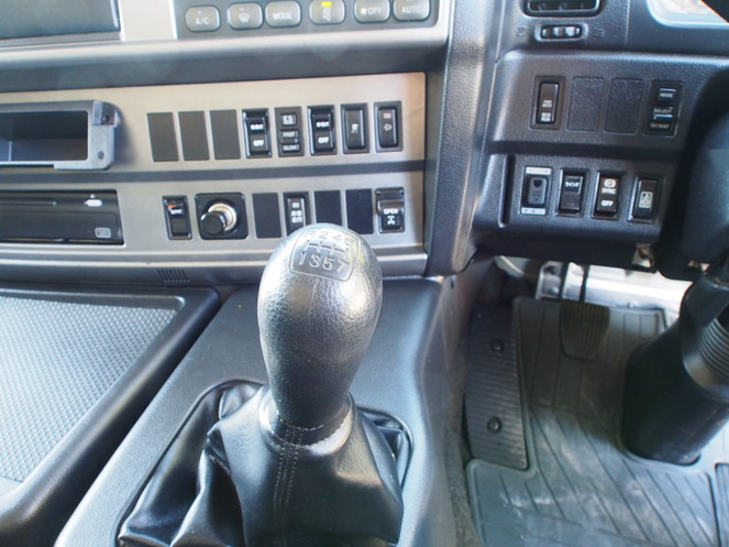 日野 プロフィア ウイング車 大型 LKG-FW1EXBG 年式 H23[写真26]