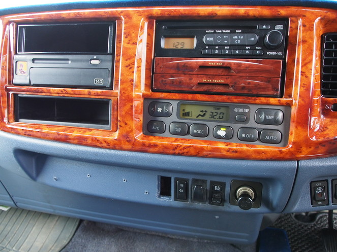 日野 レンジャー ウイング車 中型 PB-FD8JLFG 年式 H17[写真22]