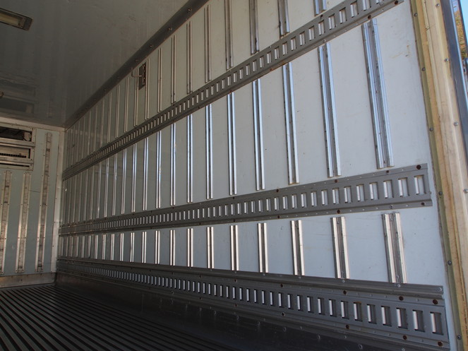 いすゞ エルフ 冷凍バン 小型 BKG-NPR85AN 年式 H20[写真17]