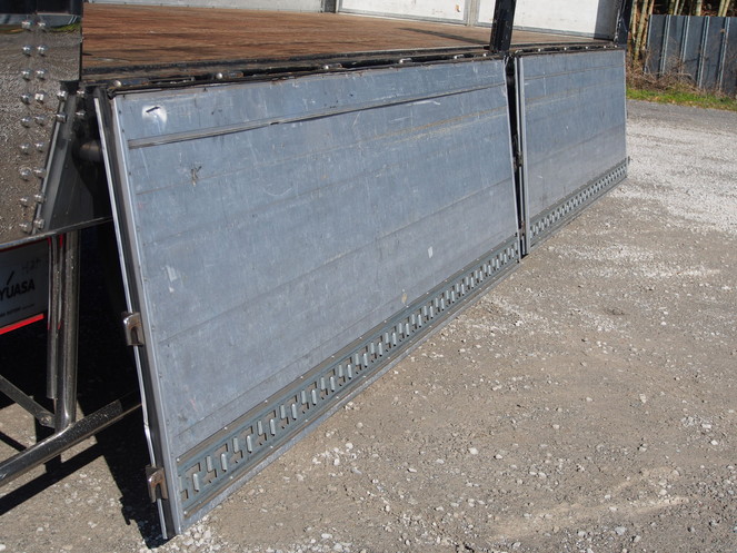 日野 レンジャー 冷凍ウイング 中型 BDG-FD8JLWA 年式 H20[写真17]