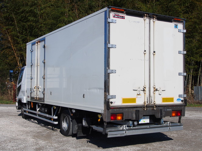 三菱ふそう ファイター 冷凍バン 中型 PDG-FK61F 年式 H22[写真05]