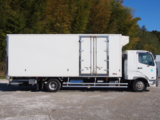 三菱ふそう ファイター 冷凍バン 中型 PDG-FK61F 年式 H22[写真07]