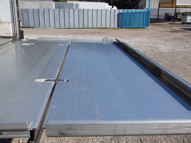 三菱ふそう ファイター 冷凍バン 中型 PDG-FK61F 年式 H22[写真17]