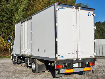 三菱ふそう ファイター 冷凍バン 中型 PDG-FK61F 年式 H21 [写真05]