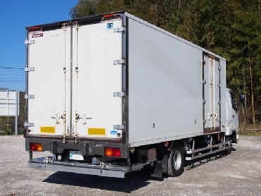 三菱ふそう ファイター 冷凍バン 中型 PDG-FK61F 年式 H22 [写真06]