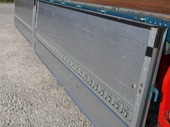 日野 レンジャー ウイング車 中型 PB-FD8JLFG 年式 H17[写真13]