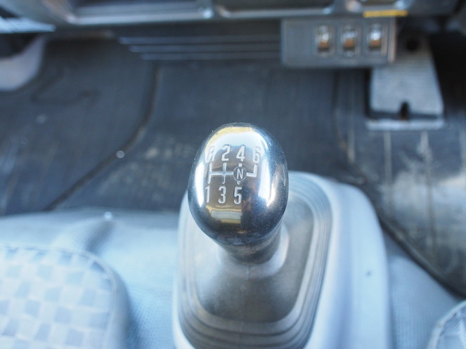 いすゞ エルフ ウイング車 小型 PA-NPR81N 年式 H18[写真16]