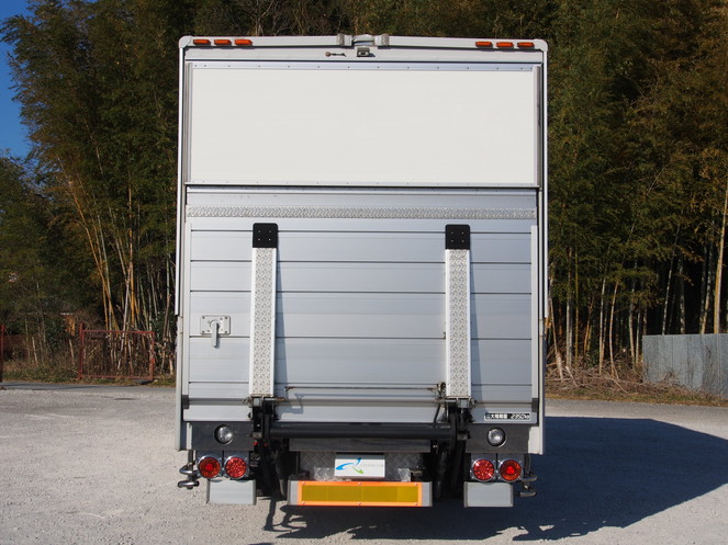 いすゞ フォワード ウイング車 中型 PDG-FRR34T2 年式 H22[写真07]