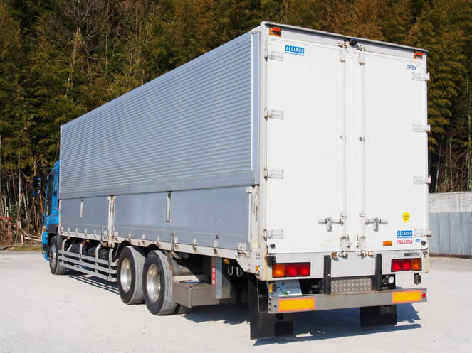 いすゞ ギガ ウイング車 大型 PDG-CYL77V8 年式 H22[写真05]