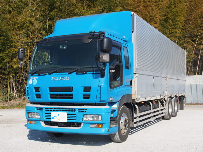 いすゞ ギガ ウイング車 大型 PDG-CYL77V8 年式 H22[写真04]