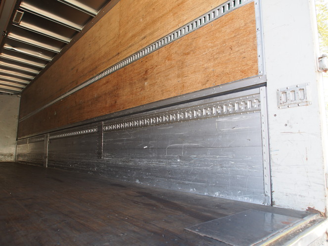 いすゞ ギガ ウイング車 大型 PDG-CYL77V8 年式 H22[写真19]