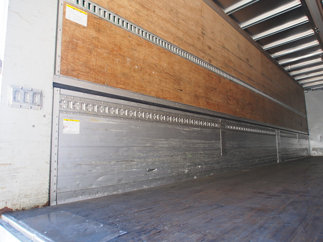 いすゞ ギガ ウイング車 大型 PDG-CYL77V8 年式 H22[写真18]