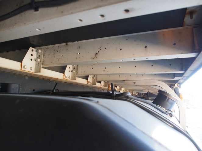 いすゞ ギガ ウイング車 大型 PDG-CYL77V8 年式 H22[写真30]