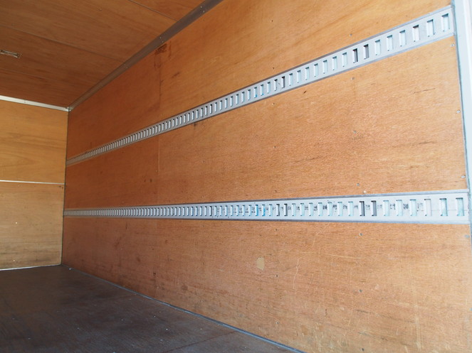 いすゞ エルフ バン車 小型 BKG-NLR85AN 年式 H20[写真08]