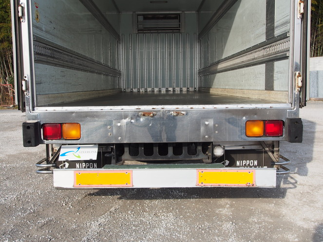 いすゞ フォワード 冷凍バン 中型 PA-FRD34M4 年式 H16[写真16]