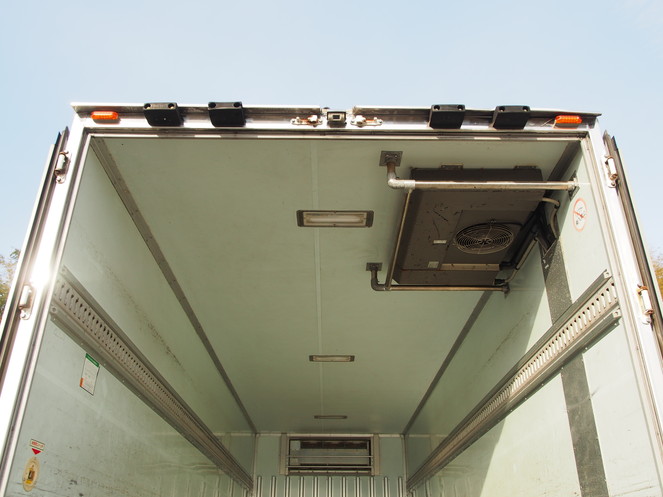 いすゞ フォワード 冷凍バン 中型 PA-FRD34M4 年式 H16[写真17]