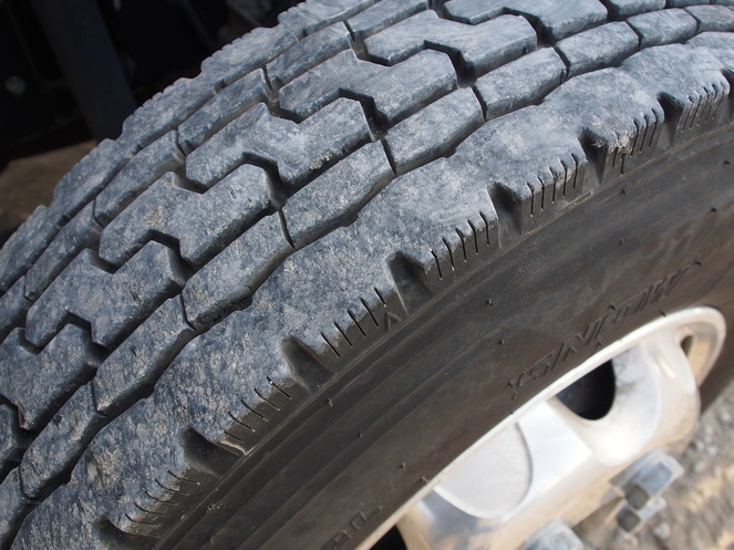 いすゞ フォワード 冷凍バン 中型 PA-FRD34M4 年式 H16[写真29]