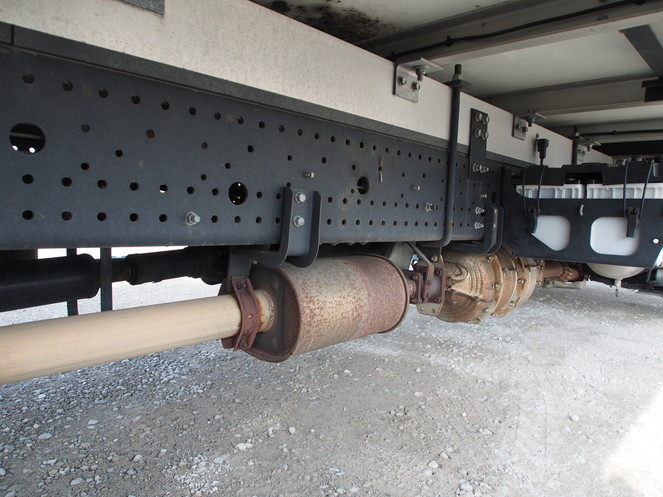 いすゞ フォワード 冷凍バン 中型 SKG-FRR90S2 年式 H23[写真30]