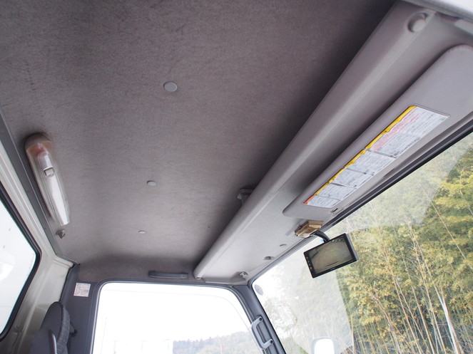 いすゞ エルフ バン車 小型 PA-NPR81N 年式 H17[写真23]