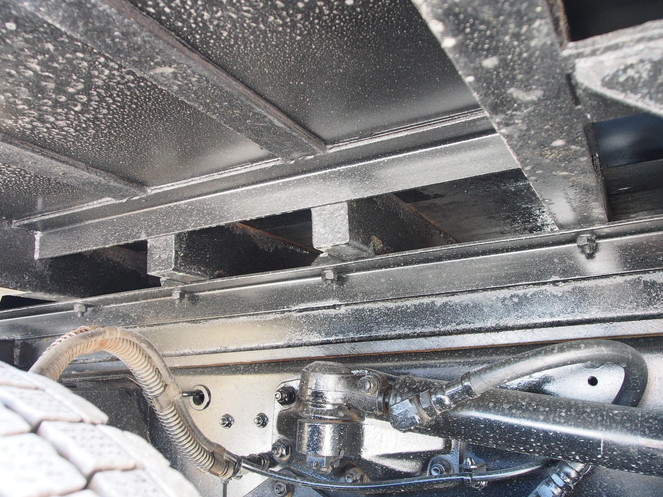 UDトラックス クオン 平ボディ 大型 LKG-CG5ZA 年式 H23[写真26]