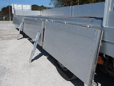 UDトラックス クオン 平ボディ 大型 LKG-CG5ZA 年式 H23 [写真11]