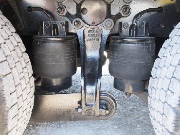 UDトラックス クオン 平ボディ 大型 LKG-CG5ZA 年式 H23 [写真24]