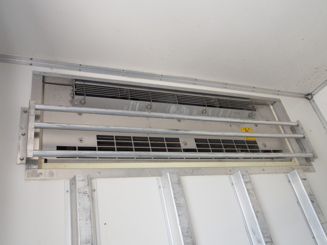 三菱ふそう キャンター 冷凍バン 小型 PDG-FE84DV 年式 H22[写真15]