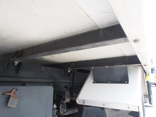 三菱ふそう キャンター 冷凍バン 小型 PDG-FE84DV 年式 H22[写真36]