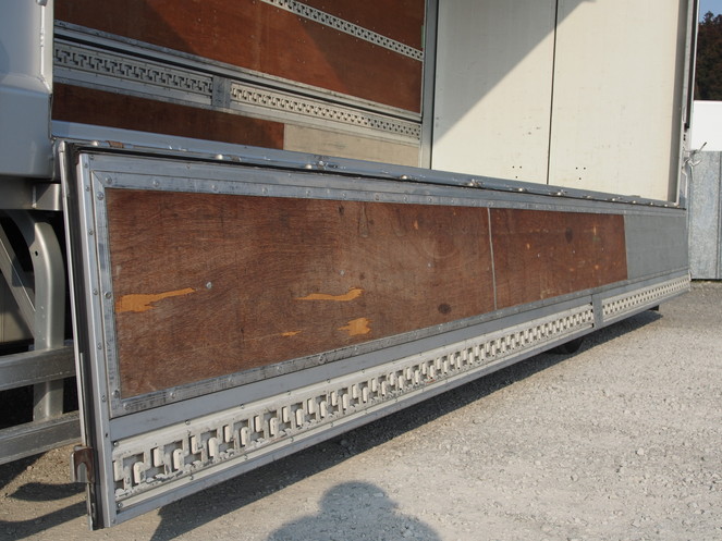 日野 レンジャー ウイング車 中型 ADG-FD8JPWA 年式 H18[写真21]