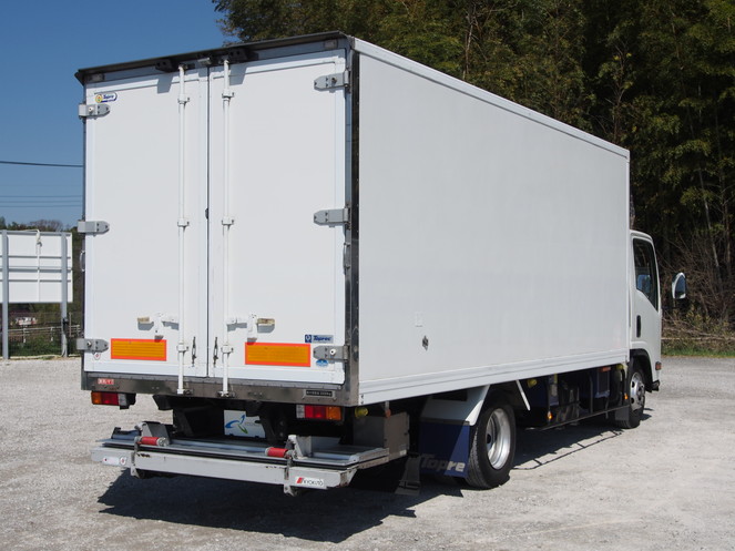 いすゞ エルフ 冷凍バン 小型 BDG-NPR85AN 年式 H21[写真06]