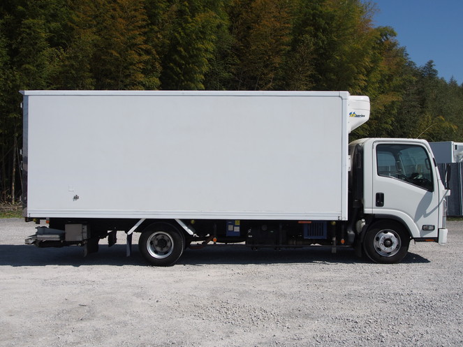 いすゞ エルフ 冷凍バン 小型 BDG-NPR85AN 年式 H21[写真07]