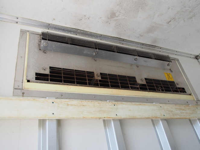 いすゞ エルフ 冷凍バン 小型 BDG-NPR85AN 年式 H21[写真22]