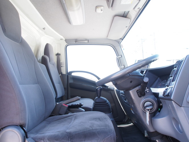 いすゞ エルフ 冷凍バン 小型 BDG-NPR85AN 年式 H21[写真24]