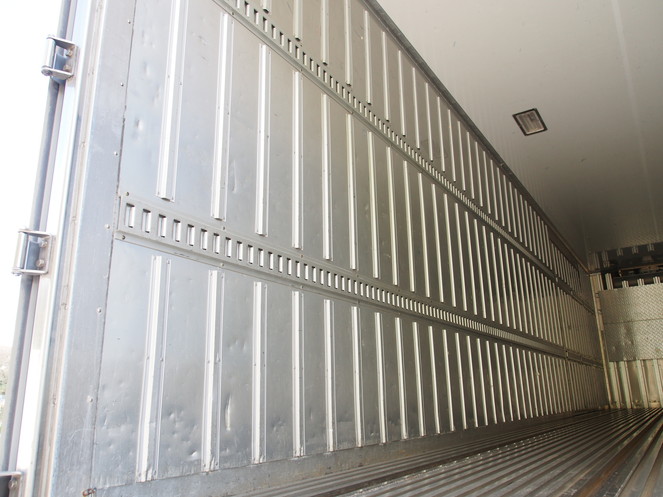 いすゞ ギガ 冷凍バン 大型 KL-CYL51V3 年式 H13[写真11]