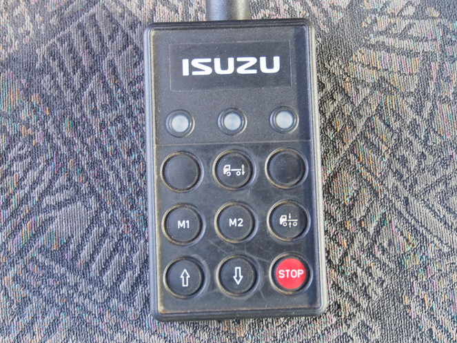 いすゞ ギガ 冷凍バン 大型 KL-CYL51V3 年式 H13[写真16]