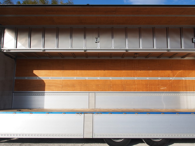 いすゞ ギガ ウイング車 大型 PDG-CYL77V8 年式 H20[写真14]