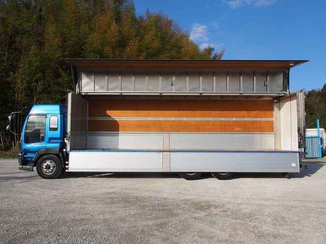 いすゞ ギガ ウイング車 大型 PDG-CYL77V8 年式 H20[写真11]